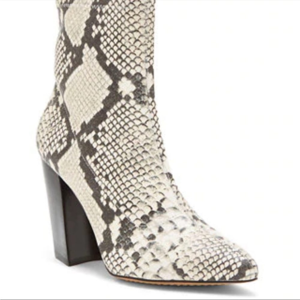 Vince Camuto Setillen Bootie Snakeskin look sz 10 - Picture 2 of 8